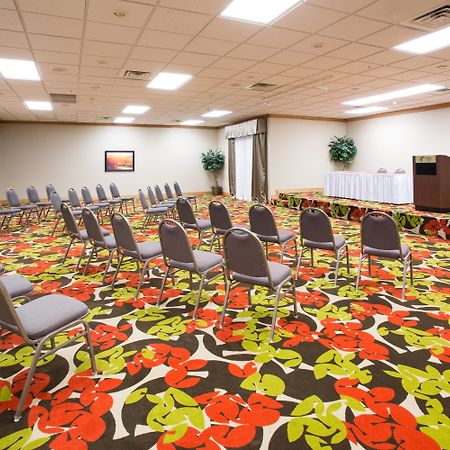 Holiday Inn Express Hotel & Suites Lexington By Ihg Exterior photo