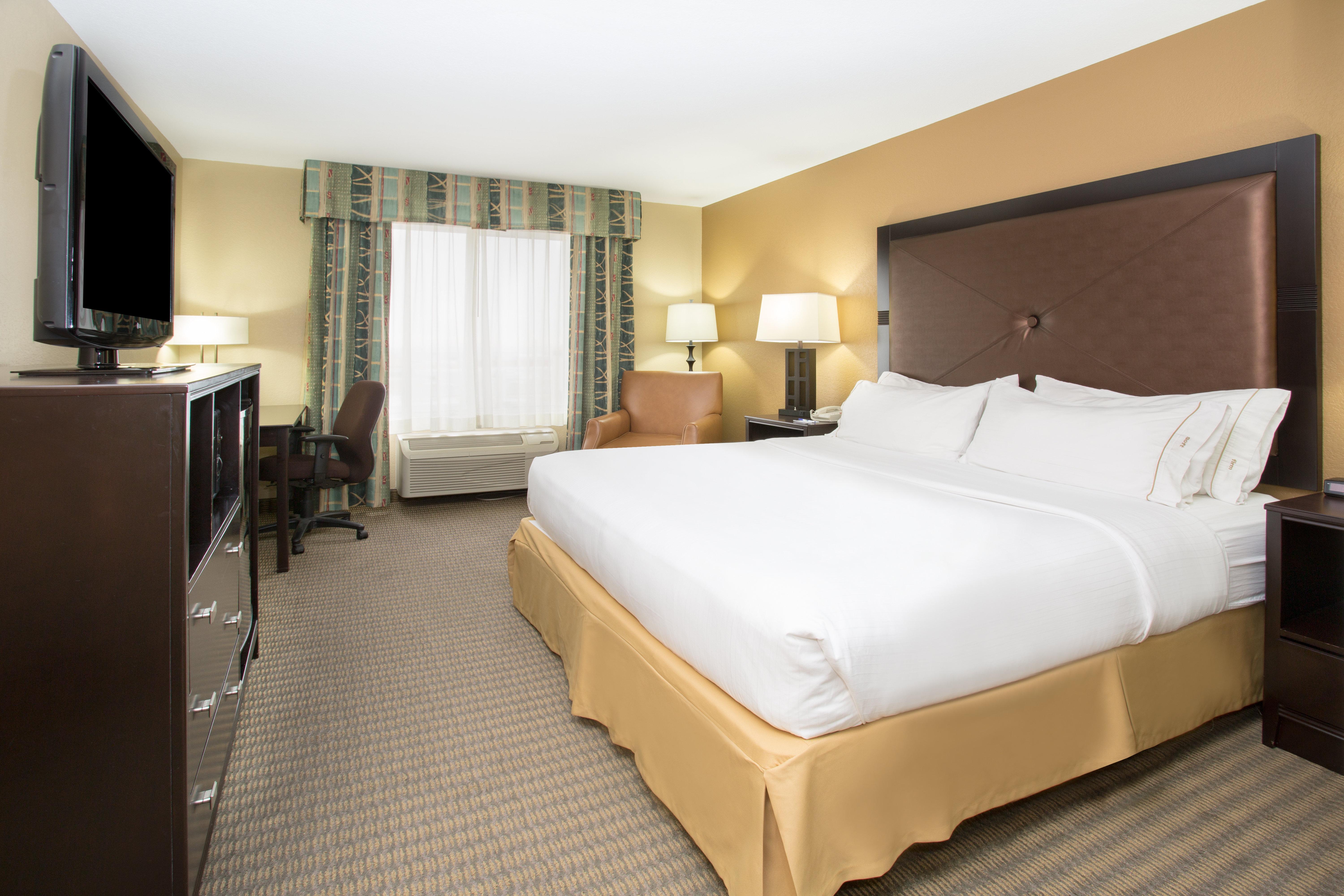 Holiday Inn Express Hotel & Suites Lexington By Ihg Exterior photo