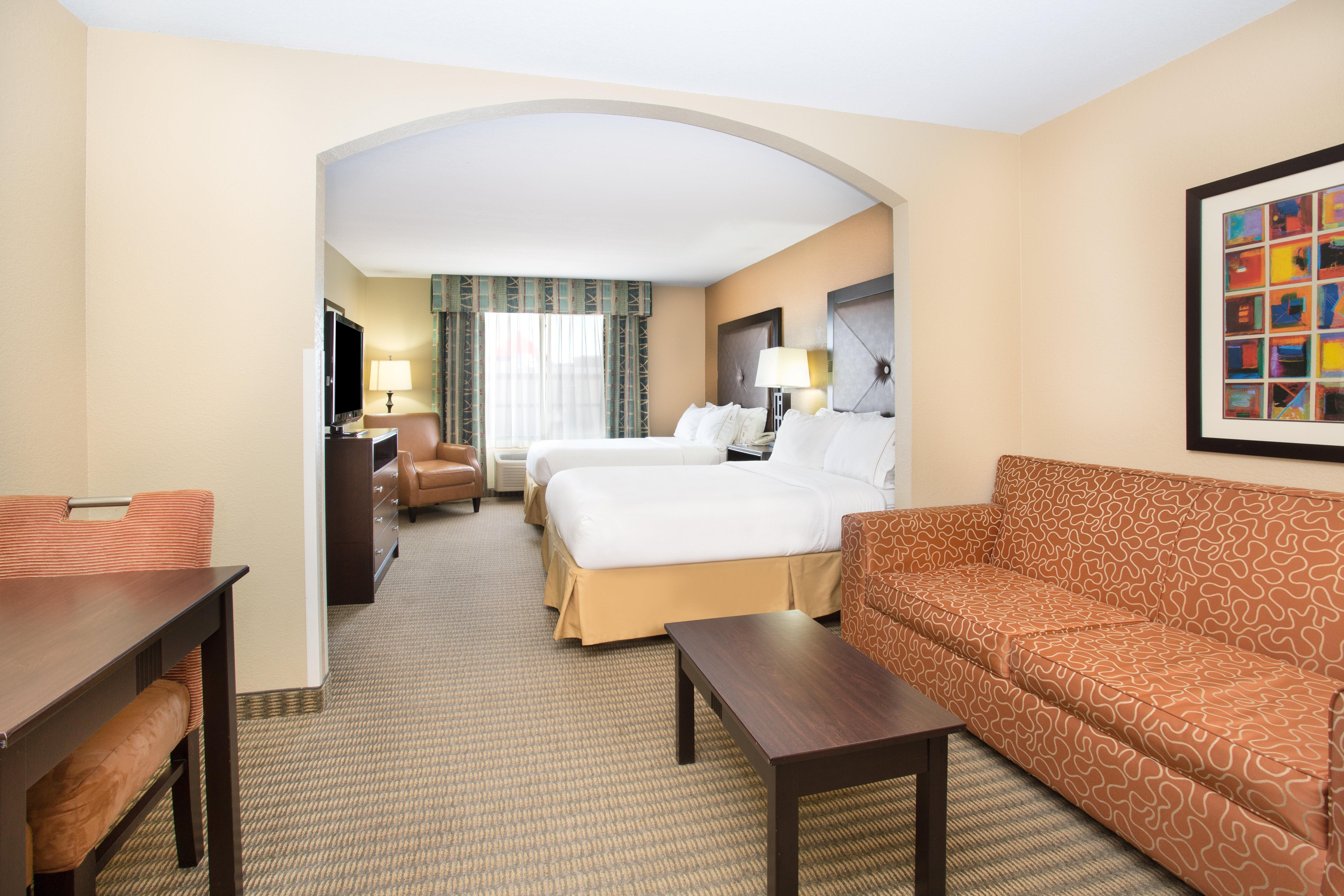 Holiday Inn Express Hotel & Suites Lexington By Ihg Exterior photo